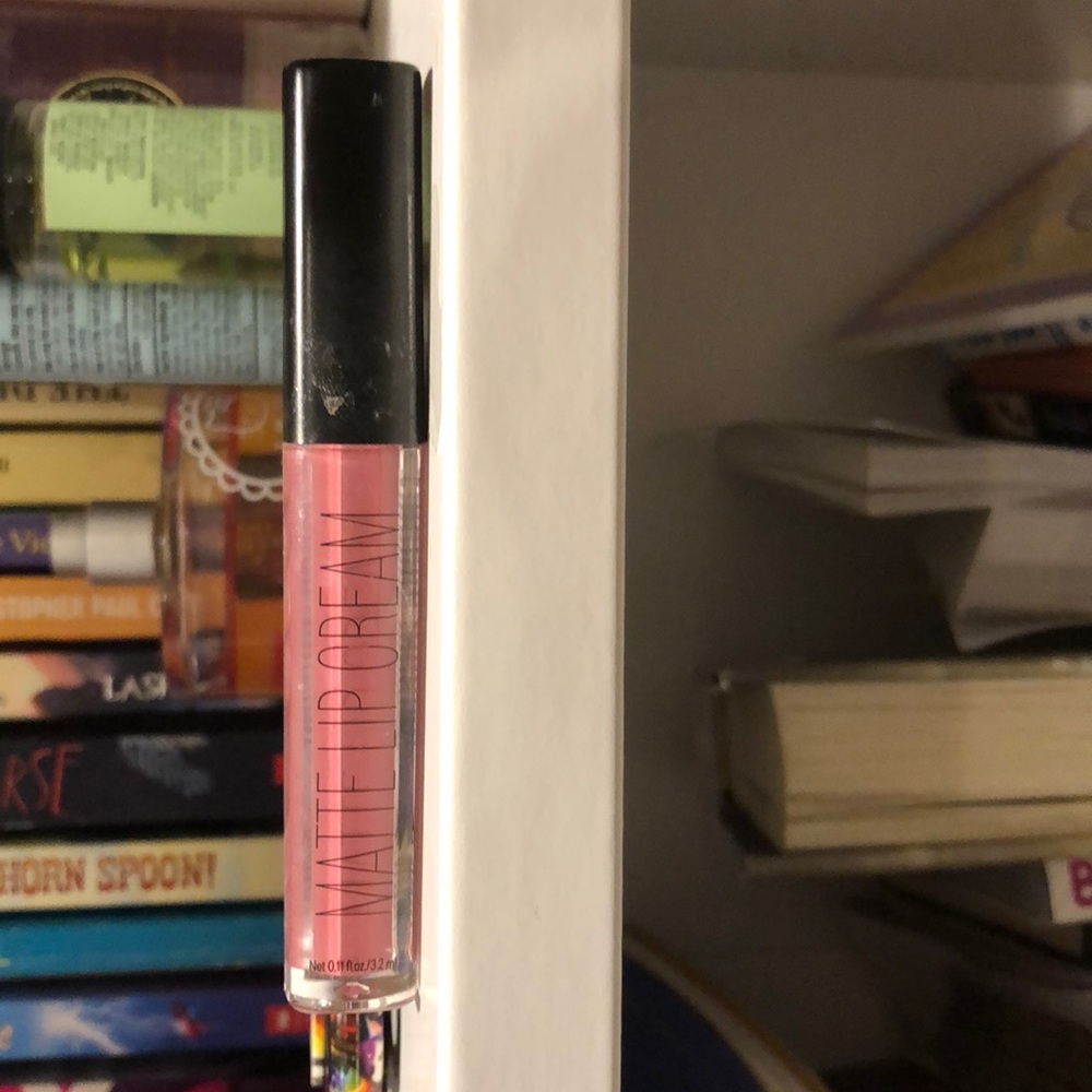 Lip gloss